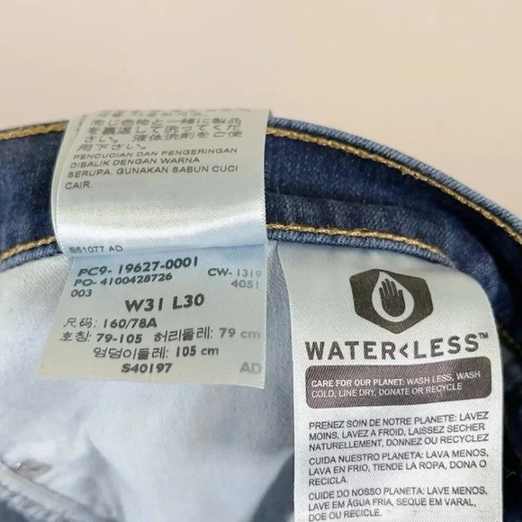 Levi's 312  Shaping Slim Dark Wash Blue Jeans - Picture 10 of 16